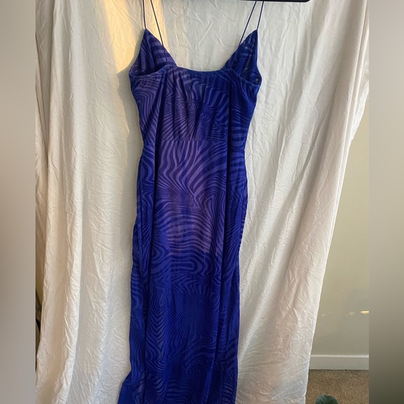 Pretty Little Thing Blue Mesh Maxi Dress new with tags - Picture 4 of 9